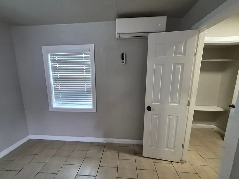 115 Caldwell St #5 — Photo 10