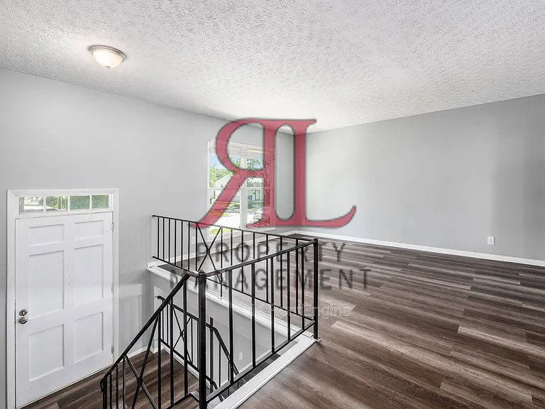 363 Regents Rd — Photo 4