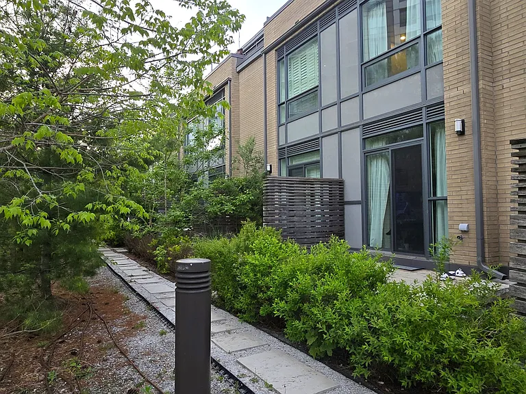 215 Bonis Ave #Townhouse 19 — Photo 17