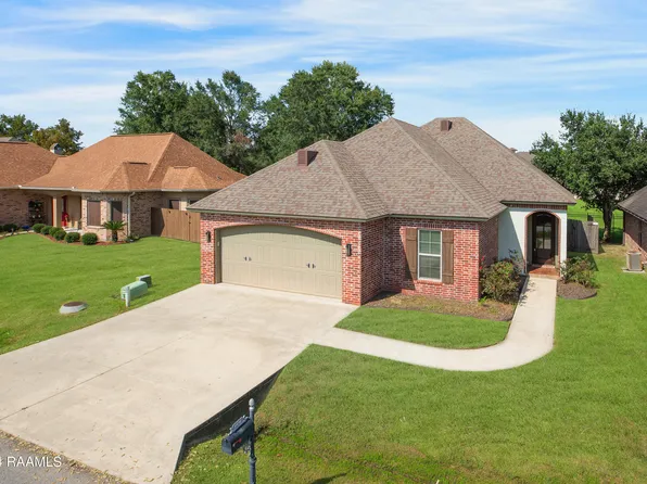 106 Clover Leaf Dr, Lafayette, LA 70508