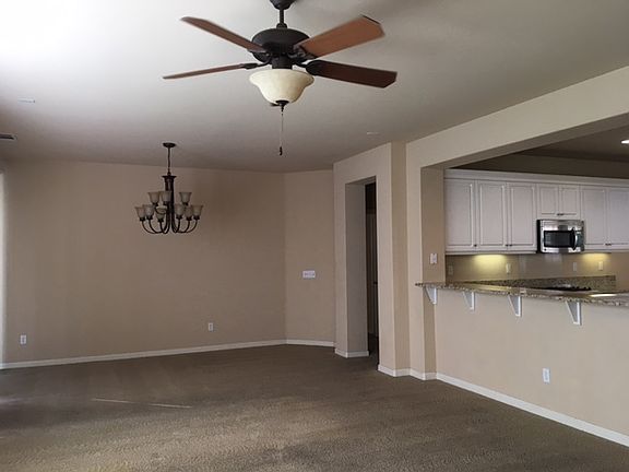 4th image of 363 Merlot Dr