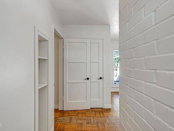 4th image of 17437 Arminta St