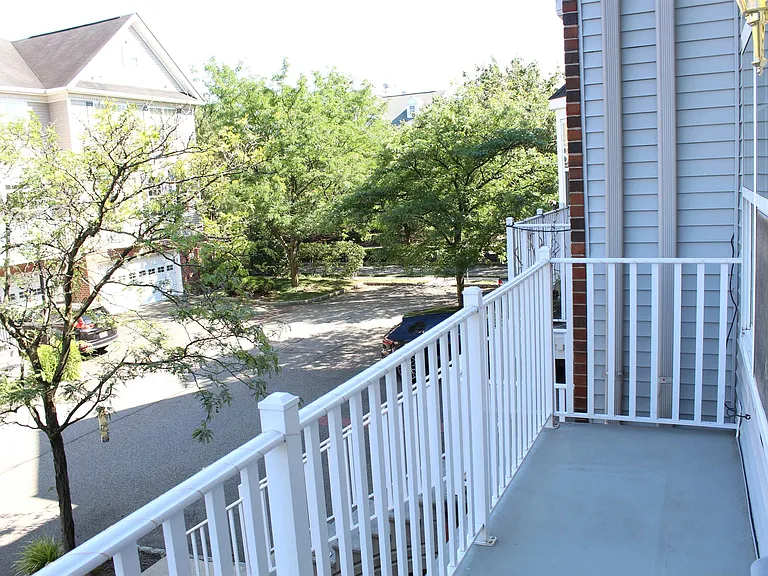 9 McMartin Ct — Photo 22
