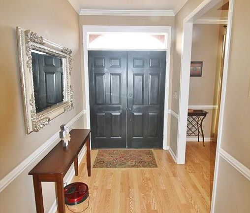 3rd image of 8201 Lochwood Dr