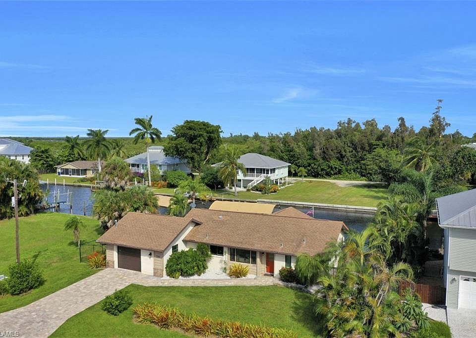 1st image of 7980 Barrancas Ave