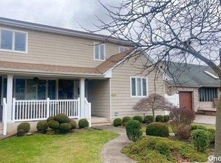 15629 89th St, Howard Beach, NY 11414