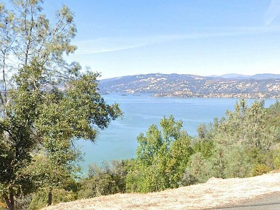 3rd image of 4800 Hawaina Way