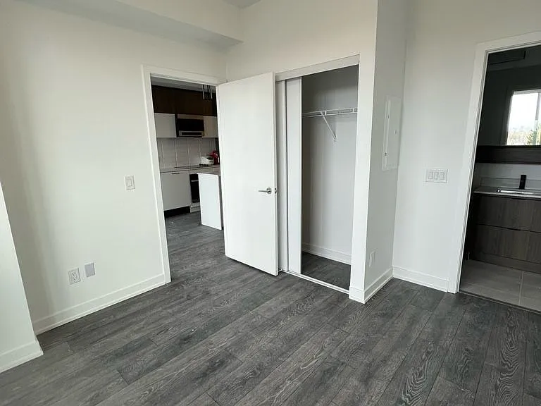 8888 Yonge St #415 — Photo 9