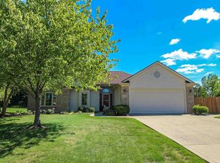 325 Ridge Hill Pl, Fort Wayne, IN 46804