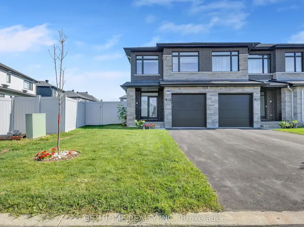 39 Hermes Ave, Ottawa, ON K4M 0K7