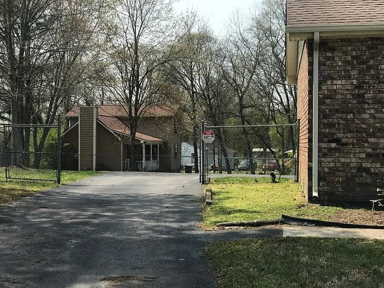 125 Kristen Ct — Photo 6