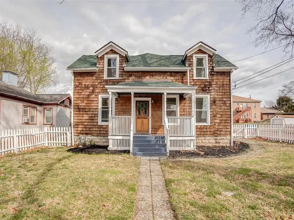 428 E 7th St, Alton, IL 62002