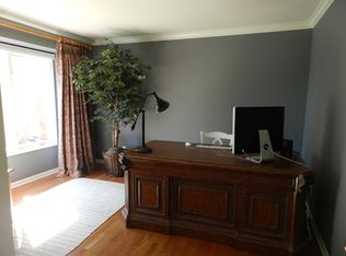 531 Parkview Ct, Rochester, MI 48306