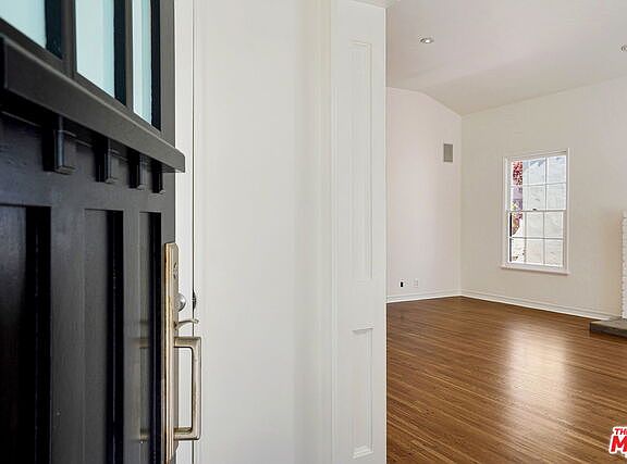 4th image of 423 15th St