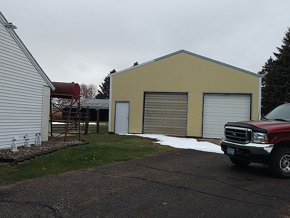 2 Car Garage 