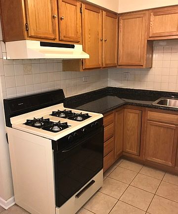 2nd image of 1311 N Baldwin Ct Unit 1A