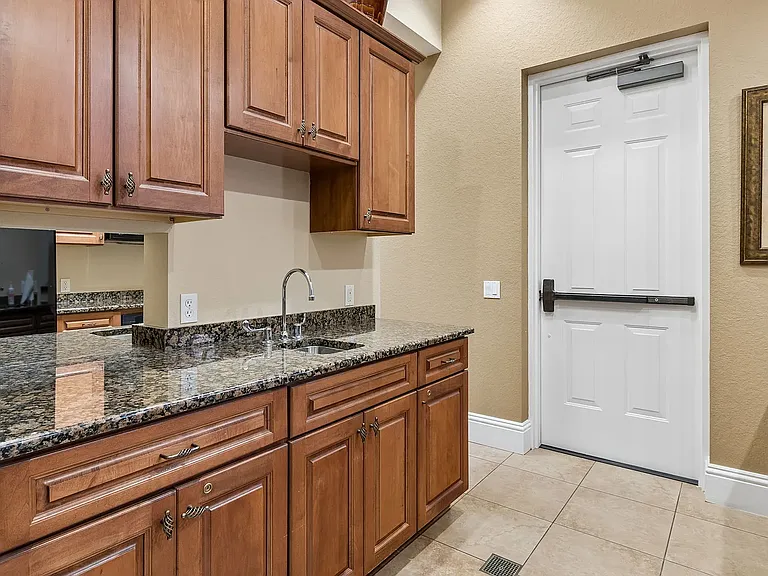 7702 Lake Vista Ct #202 — Photo 52