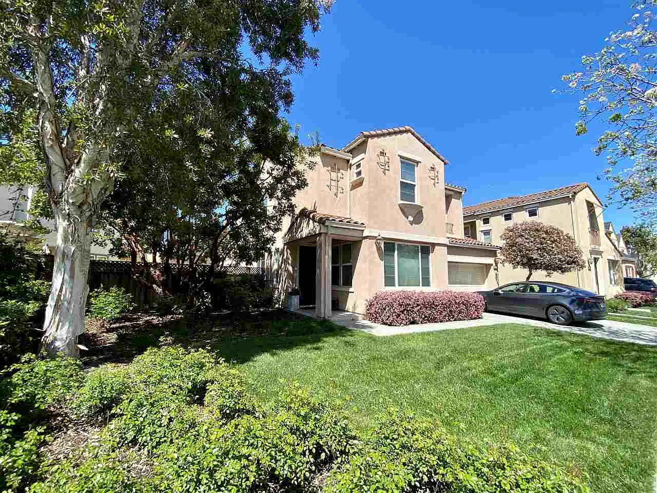 1027 Brackett Way photo 1