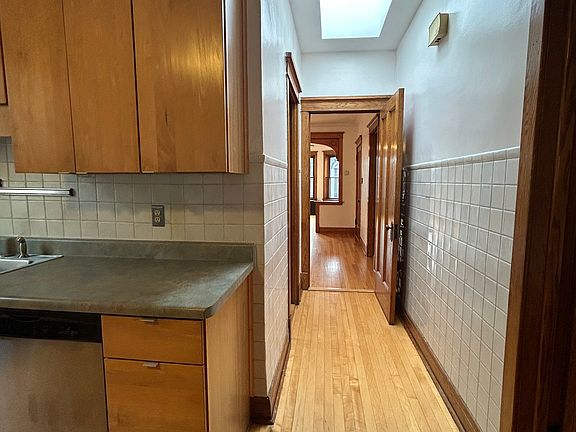 5th image of 2113 N Springfield Ave #2