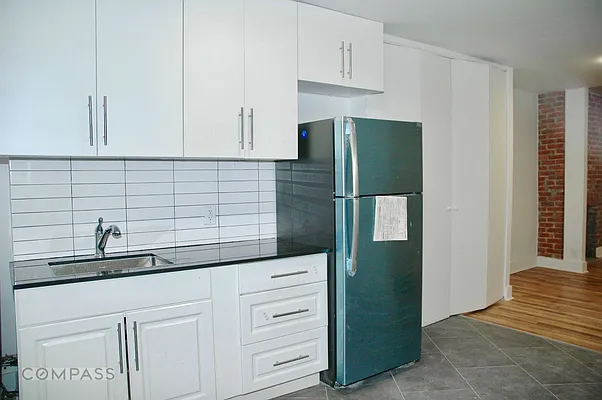 Rented by Compass | media 19