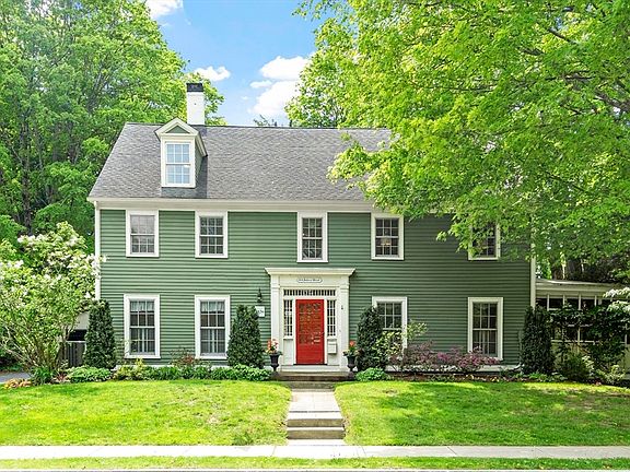 2nd image of 44 Andover St