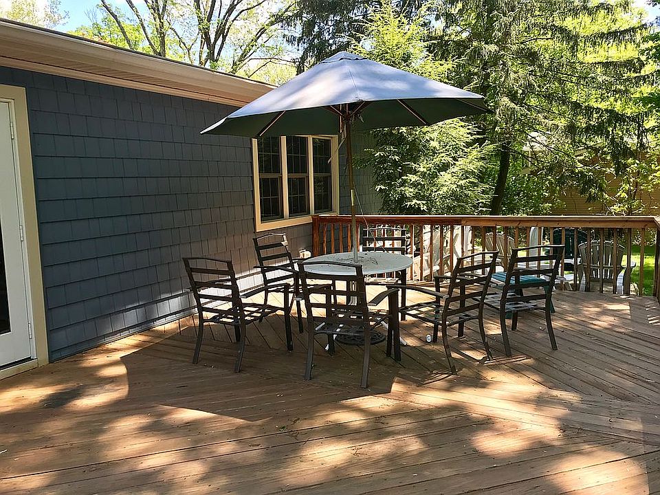 2nd image of 62 Moraine Rd