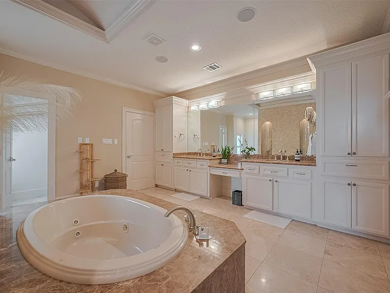 6419 Rodrigo St — Photo 33