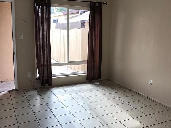 3rd image of 944 S Gilbuck Dr APT D