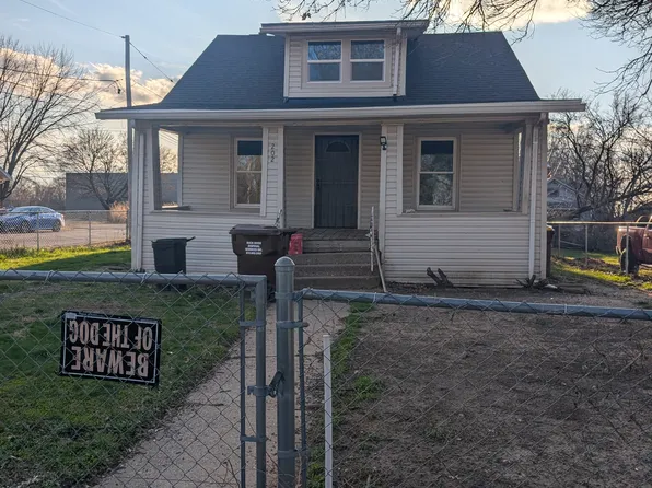 202 Carbaugh Ave, Rockford, IL 61101