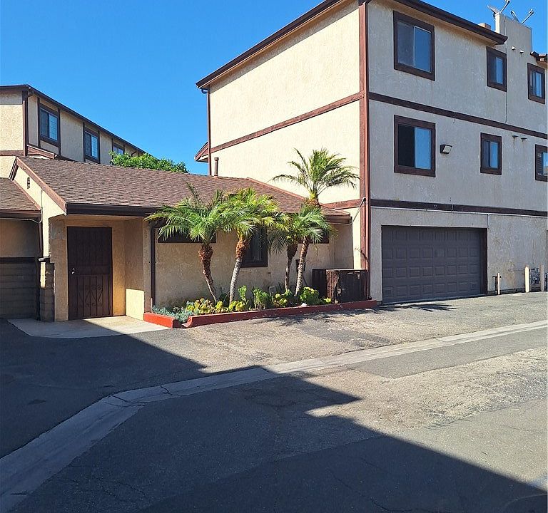 1st image of 515 W Gardena Blvd Unit 77