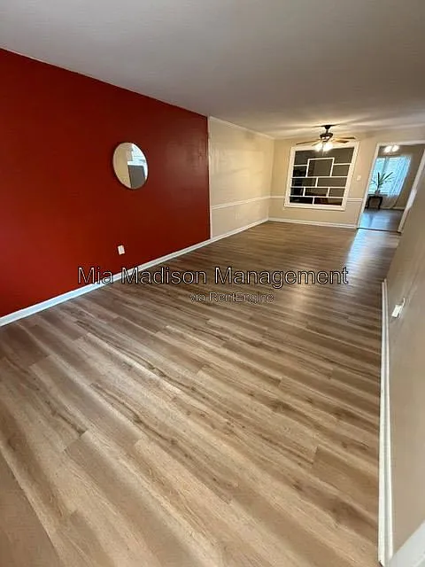 4 bed, 2.0 bath, 1688 sqft, $2,200 — Photo 2