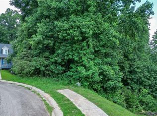 3358 Pennington Point Dr, Gainesville, GA 30507