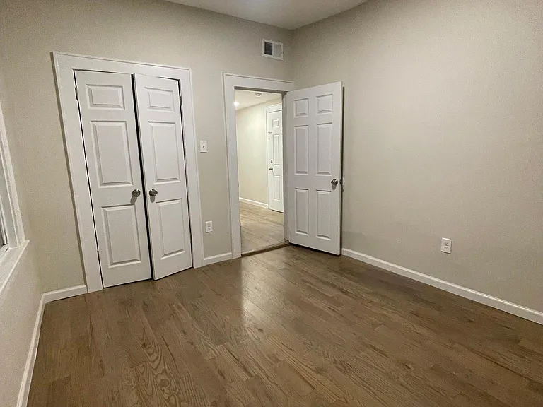 849 S 19th St #1R — Photo 15