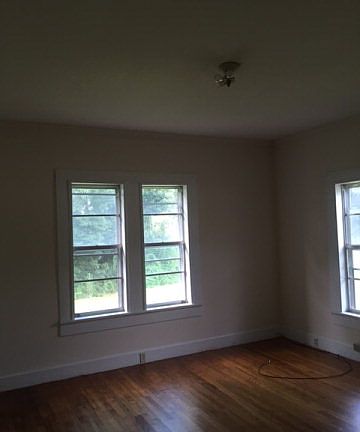 4th image of 410 S Henderson Ave