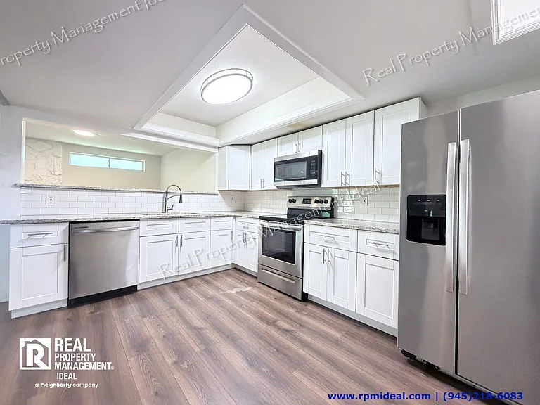 706 Jamestown Dr — Photo 10