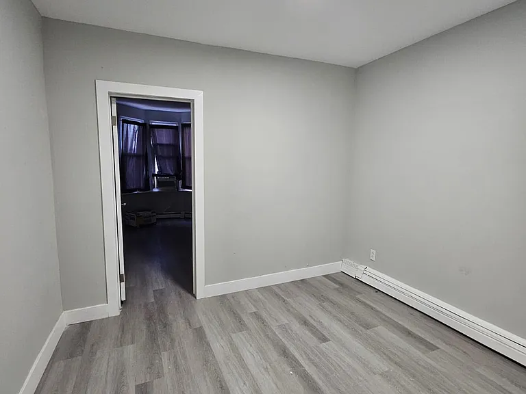 316 Warren St #3 — Photo 3