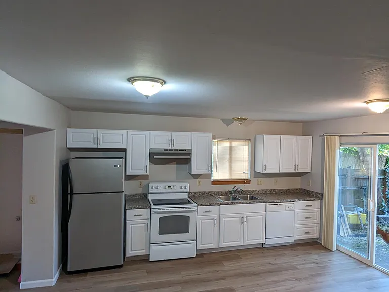 5835 NE Mason St #A — Photo 4