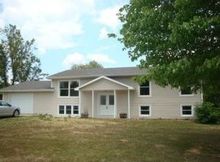 2219 Ridge Rd, Jefferson City, MO 65109