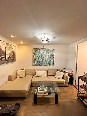 Rented by Point NYC | media 7
