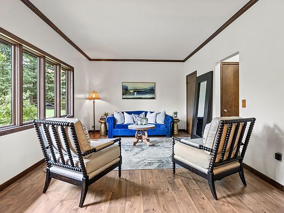 3rd image of 18890 Prospect Drive
