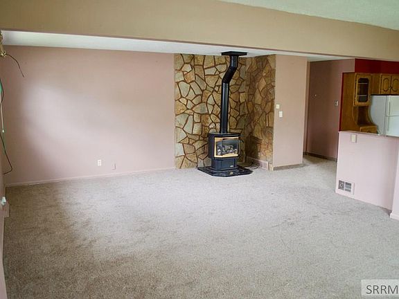 3rd image of 1075 Austin Ave