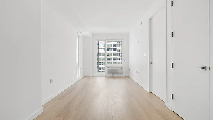 Rented by Twin Group | media 33