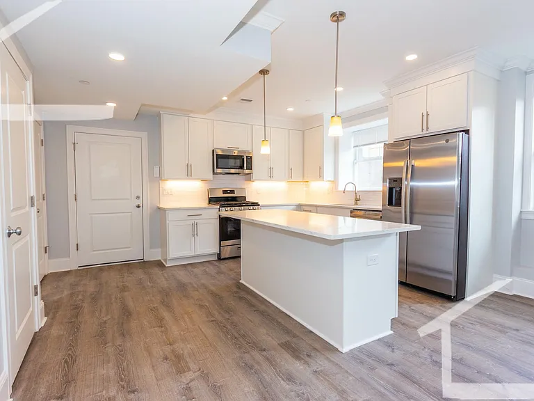 124 Kenrick St #2 — Photo 4