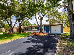 8629 118th St, Seminole, FL 33772