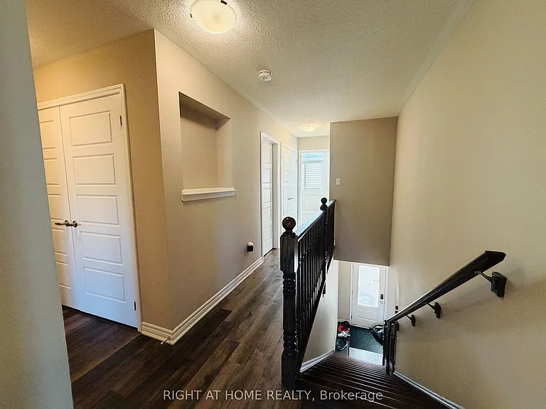 567 Bellflower Ct — Photo 17
