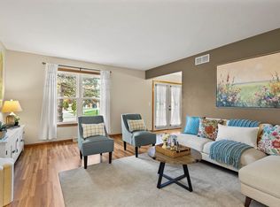 833 Hemlock Dr, Verona, WI 53593
