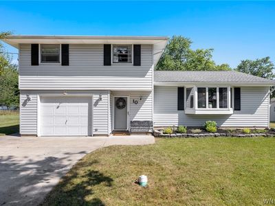 10 Meadow Lea Dr, Lancaster, NY, 14086