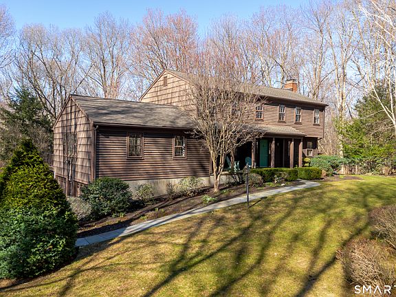 3rd image of 170 Boggs Hill Road