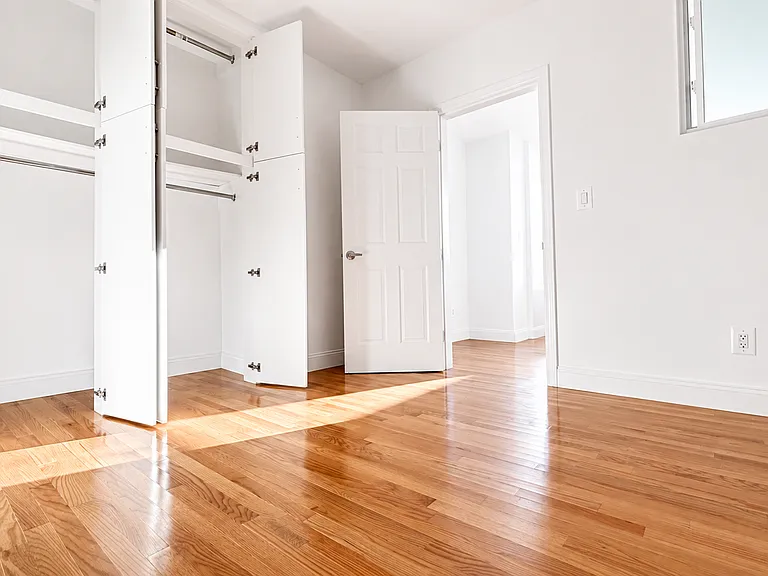 149 Leonard St #6 — Photo 7