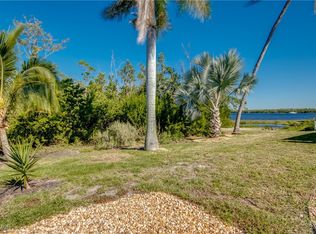 445 Donora Blvd, Fort Myers Beach, FL 33931
